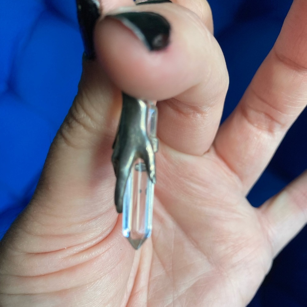 ✨ Vintage 90s Sterling Silver Hand Holding Crystal Pencil Charm Pendant 🔮 - Picture 3 of 5